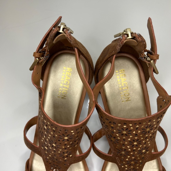 Kenneth Cole Reaction Women's Roll T-Strap Wedge Sandal Size 8 - Picture 13 of 16